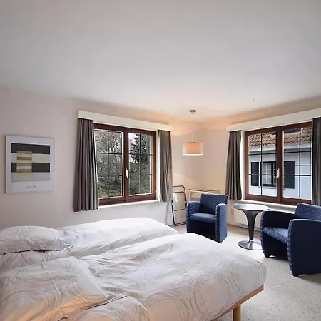 Near Belgian Coast With Garage Apartment *